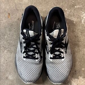 Brooks Women's Adrenaline GTS 22 Supportive Running Shoe